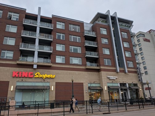 Picture of King Soopers with apartments on top